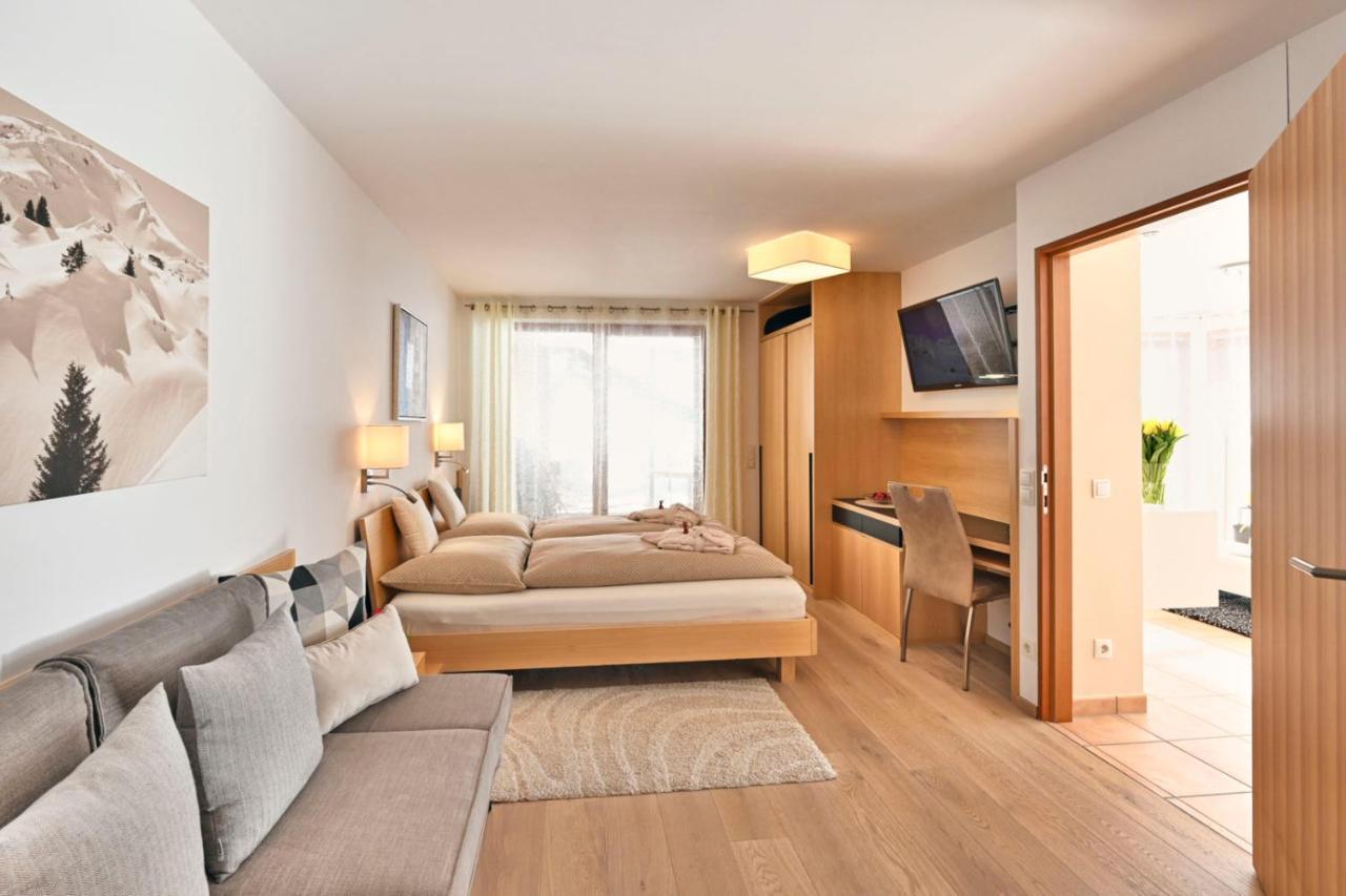 Haus Dr Muxel * Lech am Arlberg